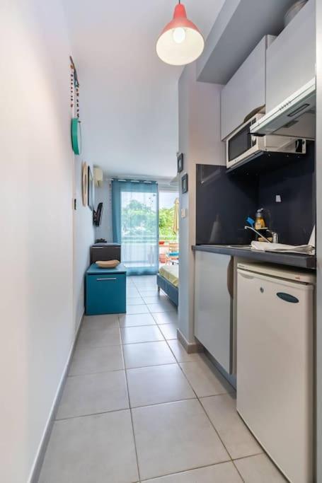 Flamboyant - Studio 2 Personnes Avec Lit De Qualite Hoteliere Separable Pour Couple Ou Amis Avec Tres Belle Terrasse A 12 Min A Pied Ou 4 Min En Voiture Du Lagon De L'Ermitage - St Gilles Les Bains La Saline Les Bains Exterior foto
